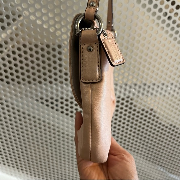 Coach Soho Leather Sling Crossbody Flap Bag Small in Ballerina Pink GUC - Picture 12 of 16